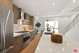 3807 S Verona Ct, Los Angeles, CA 90066 - Photo 1