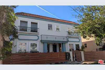 745 N Manhattan Pl, Los Angeles, CA 90038 - Photo 1