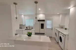 825 Broadway St, Venice, CA 90291 - Photo 1