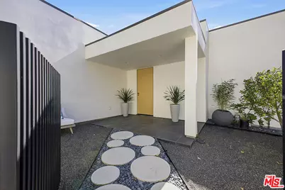 6390 Quebec Dr, Los Angeles, CA 90068 - Photo 1