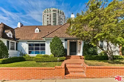 10543 Wellworth Ave, Los Angeles, CA 90024 - Photo 1