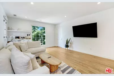 418 N Stanley Ave #418 1/2, Los Angeles, CA 90036 - Photo 1