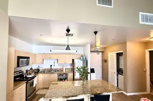 630 W 6th St, Los Angeles, CA 90017 - Photo 1