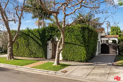 105 S La Jolla Ave, Los Angeles, CA 90048 - Photo 1