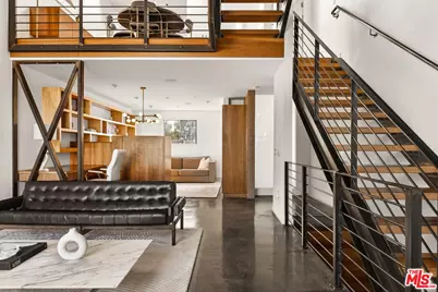 1113 Electric Ave #10, Venice, CA 90291 - Photo 1