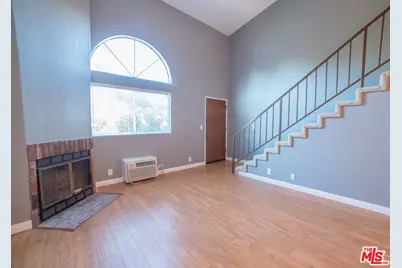 3970 Moore St #5, Los Angeles, CA 90066 - Photo 1