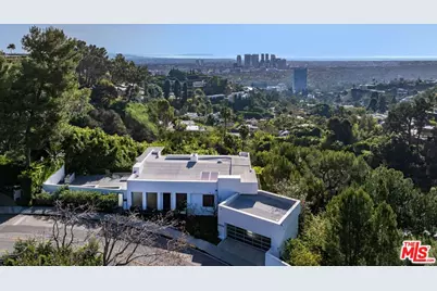 1654 N Doheny Dr, Los Angeles, CA 90069 - Photo 1