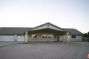 7510 Rodeo Rd, Oak Hills, CA 92344 - Photo 1