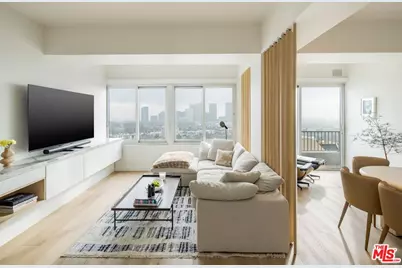 10501 Wilshire Blvd #2209, Los Angeles, CA 90024 - Photo 1