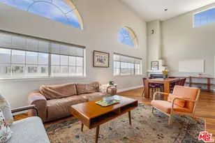 10824 Bloomfield St, Toluca Lake, CA 91602 - Photo 1