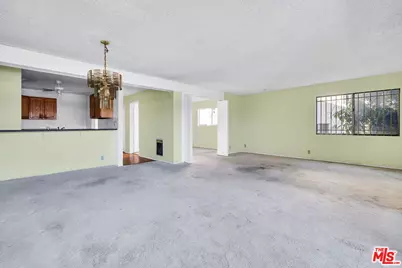 919 N Inglewood Ave #17, Inglewood, CA 90302 - Photo 1