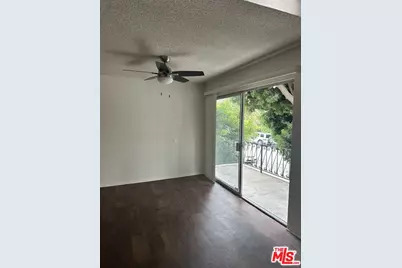 518 Raymond Ave #10, Santa Monica, CA 90405 - Photo 1