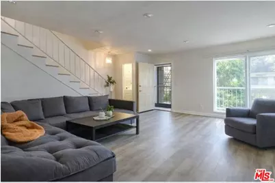 7000 S La Cienega Blvd #28, Inglewood, CA 90302 - Photo 1
