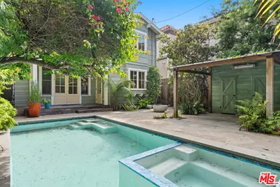 813 Crestmoore Pl, Venice, CA 90291 - Photo 1