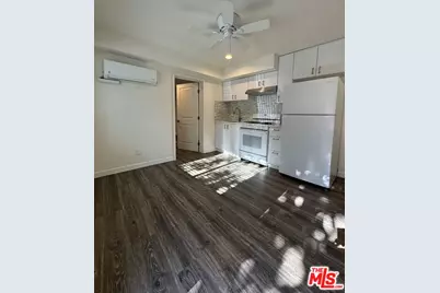 5813 Harold Way, Los Angeles, CA 90028 - Photo 1