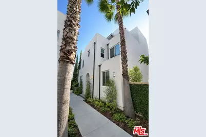 5552 Palm Dr, Hawthorne, CA 90250 - Photo 1