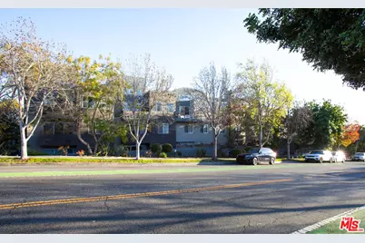 1212 Ocean Park Blvd #16, Santa Monica, CA 90405 - Photo 1