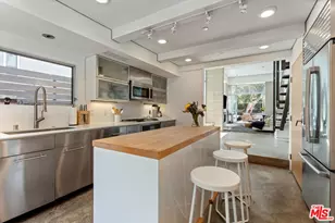 720 Brooks Ave, Venice, CA 90291 - Photo 1