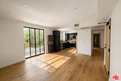 10867 Fruitland Dr #201, Studio City, CA 91604 - Photo 1