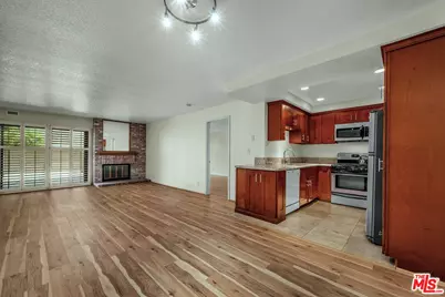 8512 Tuscany Ave #207, Playa del Rey, CA 90293 - Photo 1