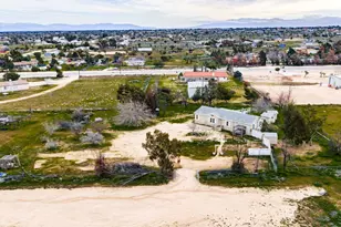 6425 Smoke Tree Rd, Phelan, CA 92371 - Photo 1