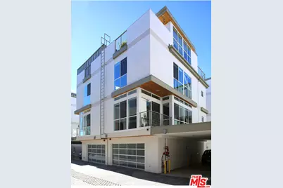 1211 N Garbo Ln, Los Angeles, CA 90038 - Photo 1