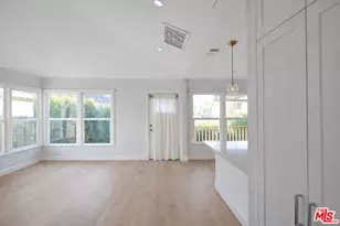 955 9th St, Santa Monica, CA 90403 - Photo 1