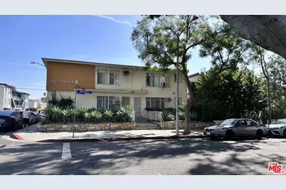 950 N Genesee Ave #2, West Hollywood, CA 90046 - Photo 1