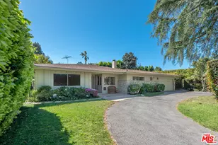 14200 Chandler Blvd, Sherman Oaks, CA 91401 - Photo 1