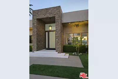 16167 Royal Oak Rd, Encino, CA 91436 - Photo 1