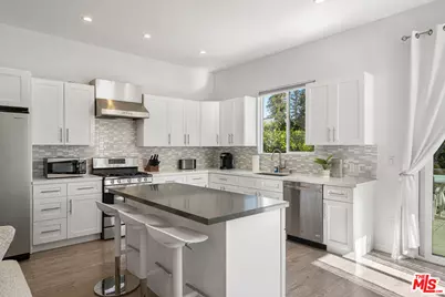 5202 Topeka, Tarzana, CA 91356 - Photo 1