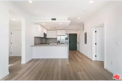829 Larrabee St #Ph 404, West Hollywood, CA 90069 - Photo 1