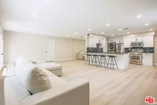 22022 Lopez St, Woodland Hills, CA 91364 - Photo 1