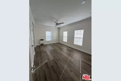 334 N Heliotrope Dr #201, Los Angeles, CA 90004 - Photo 1