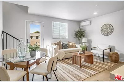 10035 S Western Ave #6, Los Angeles, CA 90047 - Photo 1