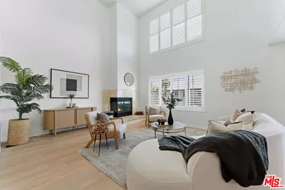 1214 14th St #204, Santa Monica, CA 90404 - Photo 1