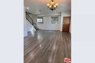 2634 S Harvard Blvd, Los Angeles, CA 90018 - Photo 1
