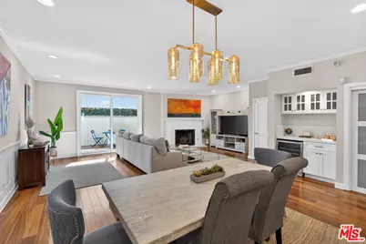 928 11th St #2, Santa Monica, CA 90403 - Photo 1