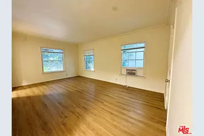 127 N Doheny Dr #127.5, West Hollywood, CA 90048 - Photo 1