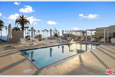 701 Ocean Ave #111, Santa Monica, CA 90402 - Photo 1