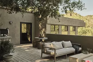 10420 Lisbon Ln, Los Angeles, CA 90077 - Photo 1