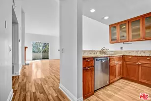 645 Chestnut Ave, Long Beach, CA 90802 - Photo 1
