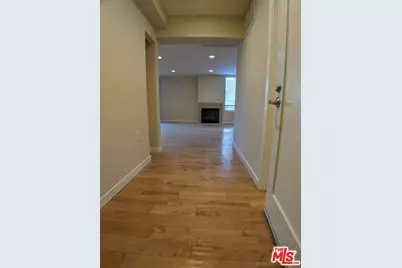 5143 White Oak Ave #102, Encino, CA 91316 - Photo 1