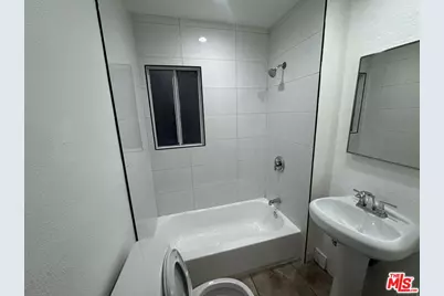 6207 Crenshaw Blvd, Los Angeles, CA 90043 - Photo 1