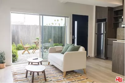 623 N Mariposa Ave #1/4, Los Angeles, CA 90004 - Photo 1