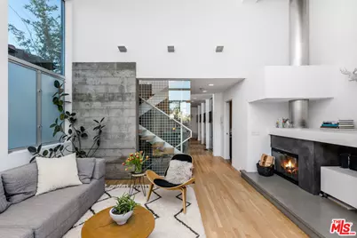 552 Grand Blvd, Venice, CA 90291 - Photo 1