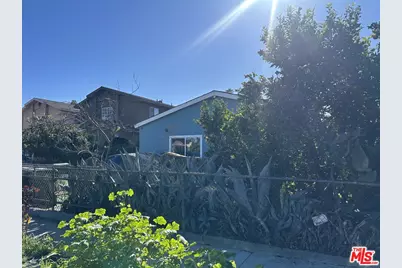 124 E 76th St, Los Angeles, CA 90003 - Photo 1