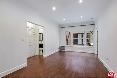 7229 Willoughby Ave #2, Los Angeles, CA 90046 - Photo 1