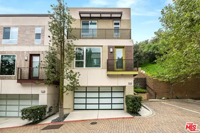 6760 W Gill Way, Los Angeles, CA 90068 - Photo 1