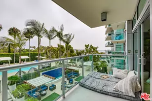 13700 Marina Pointe Dr, Marina del Rey, CA 90292 - Photo 1